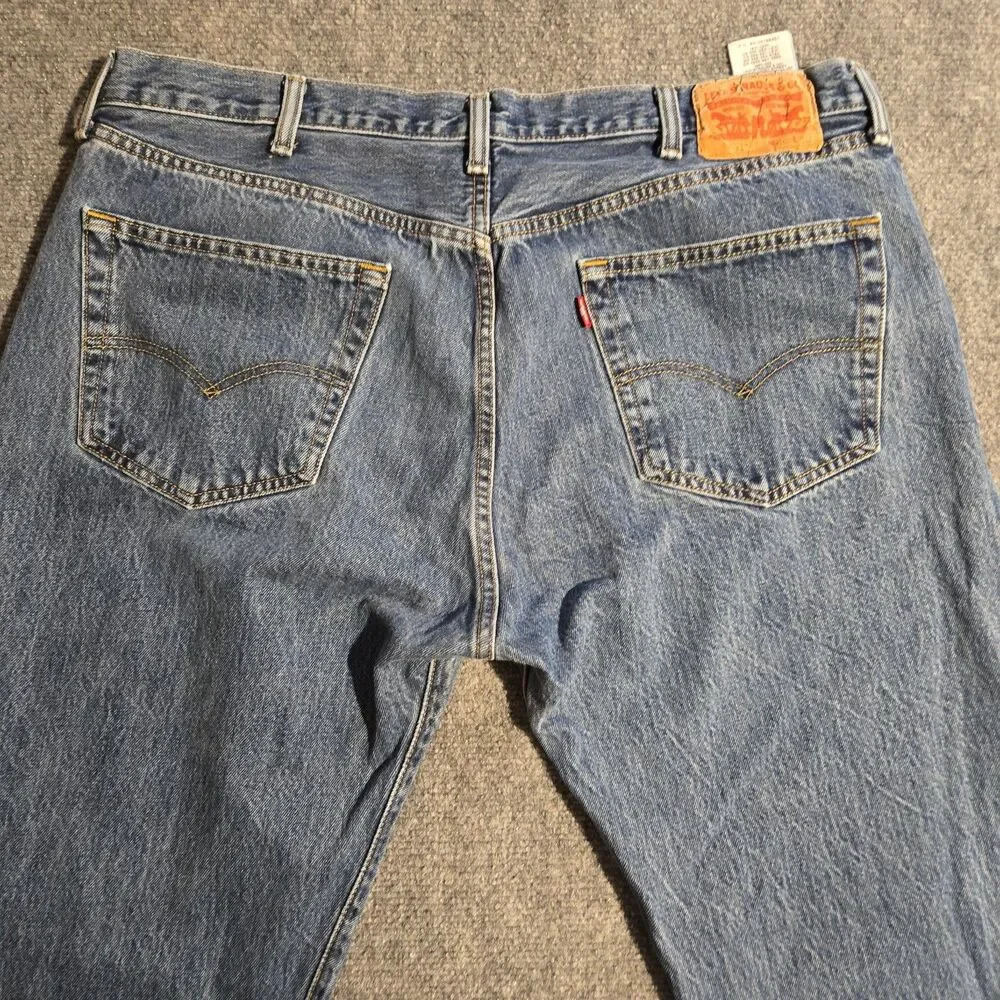VTG Levis 501 Button Fly Jeans Mens 40x30 Blue Medium Wash 90s Straight